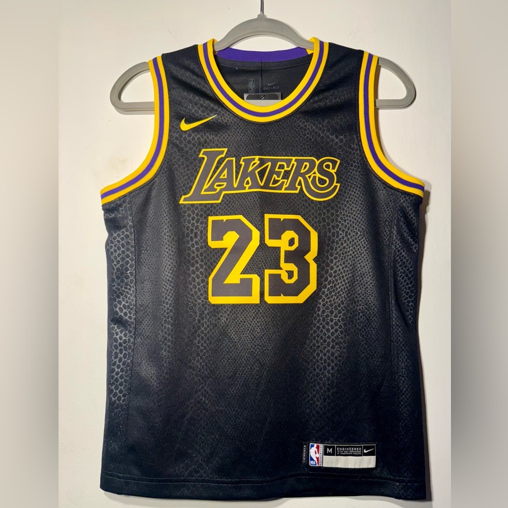 Lebron James - Los Angeles Lakers City Edition Youth Size M - Woman Small